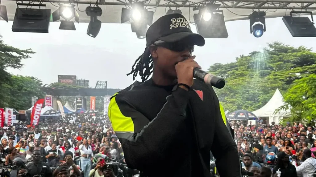 Ladipoe Performing Live at Jollof and Palmie 6.0